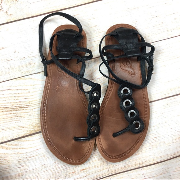 reef t strap sandals